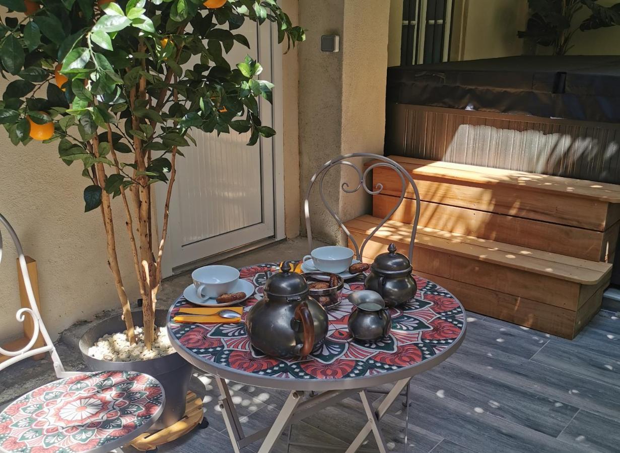 Le Petit Chai Niche Sous La Cite, Carcassonne Exterior photo